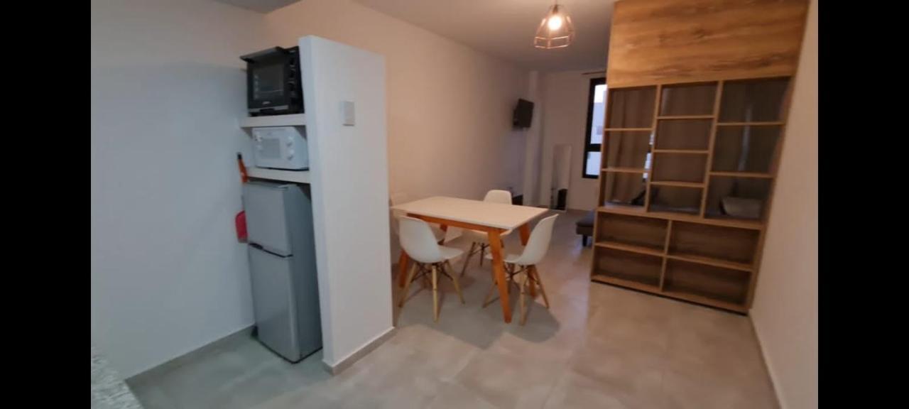 Depto Temporario La Plata Bed & Breakfast Екстериор снимка