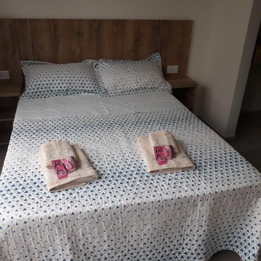 Depto Temporario La Plata Bed & Breakfast Екстериор снимка